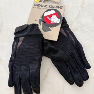Pearl Izumi Black Full Finger Gloves w/ elite gel.
